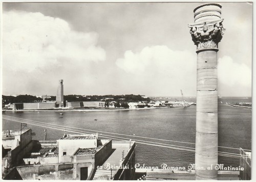 Brindisi roman column mon - roman,