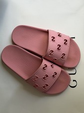 GUCCI 573922 Rubber Pursuit GG