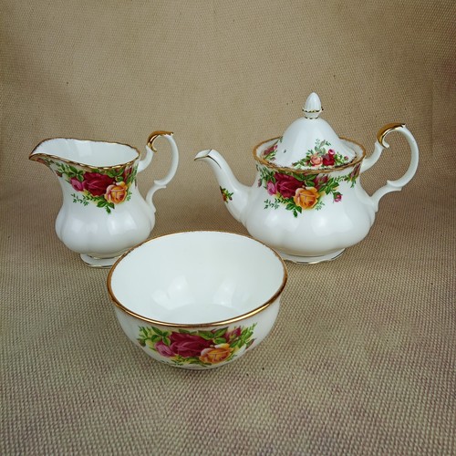 Royal albert old - ⭐,