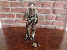BRITISH RIFLEMAN SOLDIER  WW2