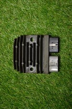 Regolatore raddrizzatore