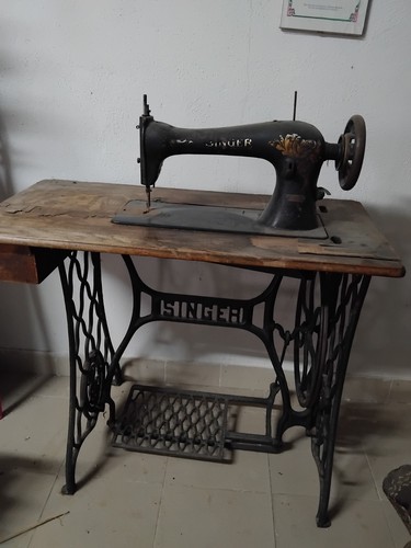 Macchina per cucire singer - per,
