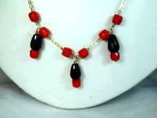 Collana Corallo Rosso in Oro 18k Onice Nera e Ciondolo Corallo Goccia di Pietra Agata