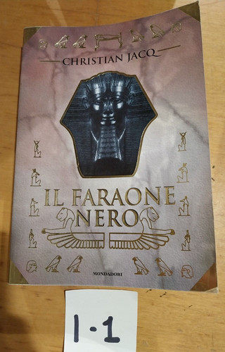 Libro romanzo faraone - libro, nero