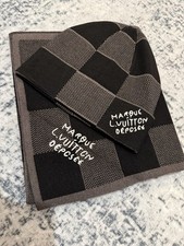 Louis vuitton sciarpa - vuitton, marca