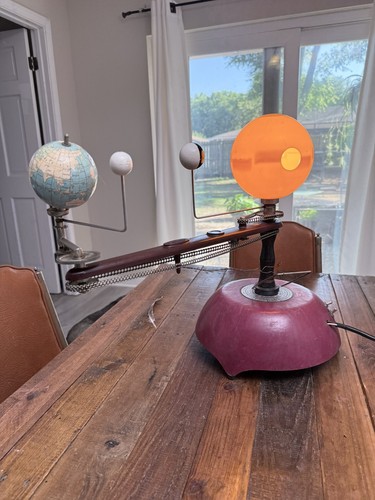 Planetario trippensee orrery - planetario,