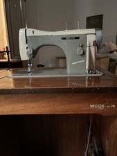 macchina da cucire Necchi 76
