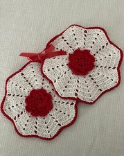 Set di coppie di presine di cotone realizzate a mano all'uncinetto. Mai usate. 