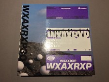WXAXRXP30 10x LPs + 8x Prints
