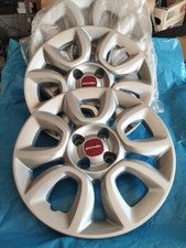 FIAT PANDA 4X4 CROSS DAL 2012 - SET 4PZ. COPPA RUOTA BORCHIA 15" LOGO ROSSO