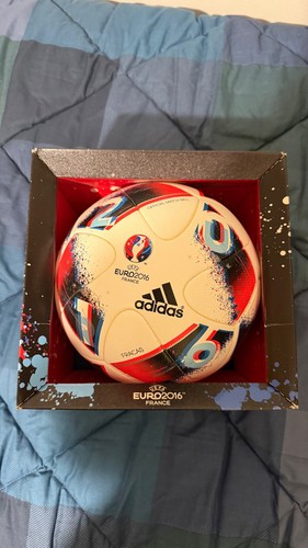 Official match ball adidas - match,