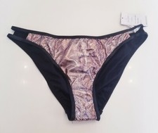 Bikini Phat bambino fondo