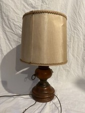 LAMPADA DA TAVOLO IN LEGNO