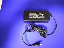 Alimentatore adattatore