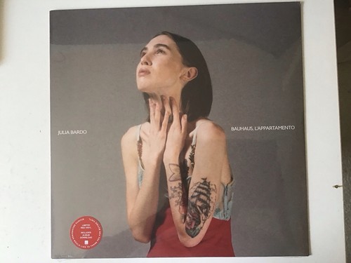 Julia bardo bauhaus - julia,