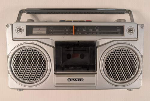 Radio boombox sanyo 9901 con - m,