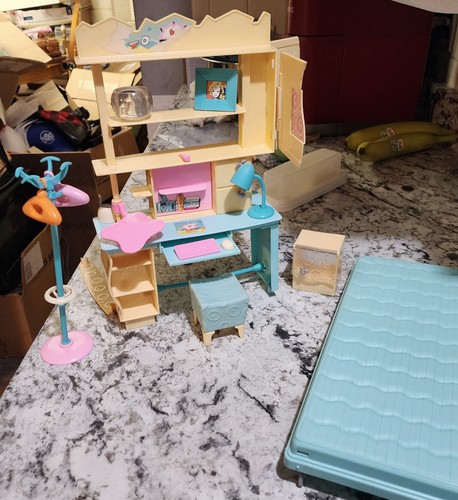 Barbie tutto intorno casa - barbie,