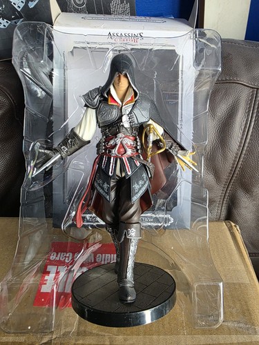 Figurina assassins creed - assassins,
