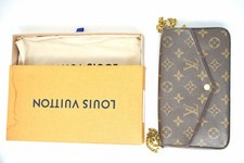 Louis Vuitton Pochette