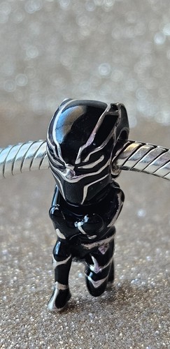 Charm pandora autentico marvel - charm,