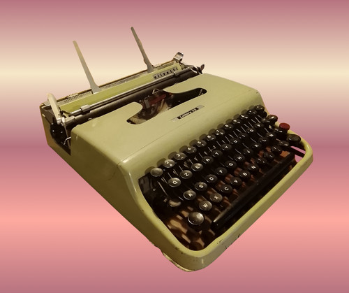 Macchina scrivere olivetti - scrivere,