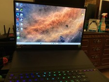 ASUS ROG Zephyrus Duo 15 SE – Ryzen 9 5900HX | RTX 3080 | 32 GB RAM | 1 TB Ssd