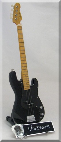 John deacon miniature bass - deacon,
