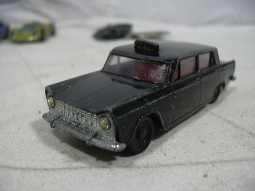 Siku v244 fiat 1800 - 1/60,
