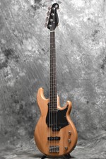 YAMAHA Basso Elettrico BB