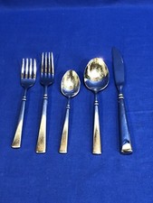 Vintage Oneida Flatware EASTON 5-Piece Stainless Place Setting Glossy Cube