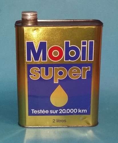 Mobil super lattina - -, di