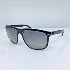 Nuovi occhiali da sole Ray Ban