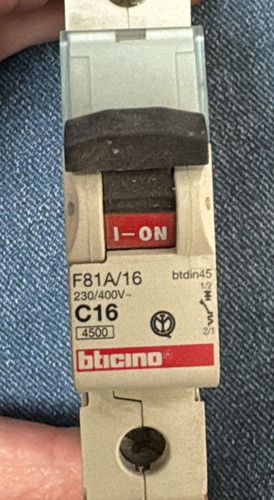 Bticino f81aq interruttore - f81aq/16,