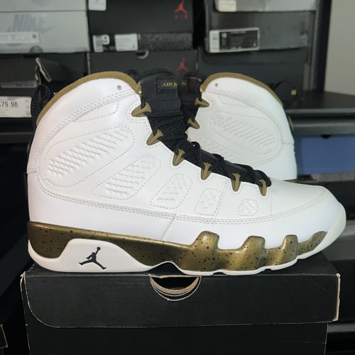 Statua air jordan retrò oro - statua,