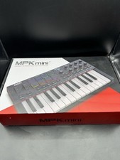 Akai Professional MPK Mini IV