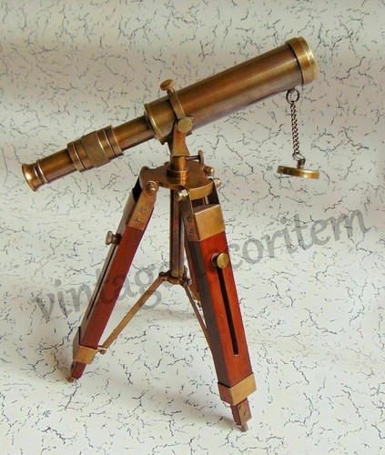 Supporto treppiede decorativo
