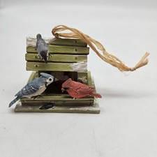 Mangiatoia per uccelli