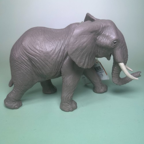Statuina elefante africano
