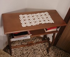 consolle anni 60 in legno con ripiano inferiore