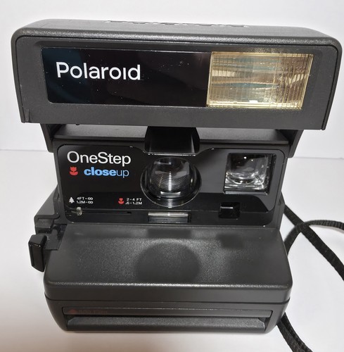 Polaroid one step close - one,