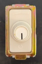 VARIALUCE 600 W NUOVA FEB 2703