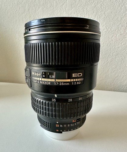 Nikon nikkor 35 mm - 17-35,