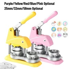  Spilla badge manuale