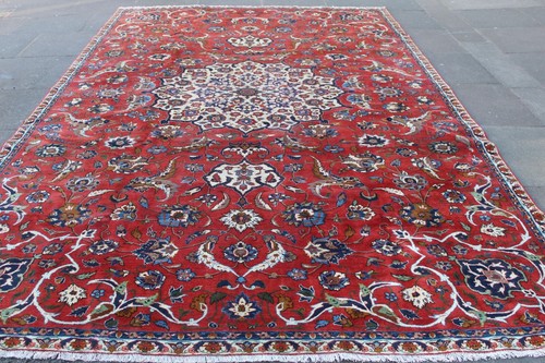 Tappeto grande rosso lana
