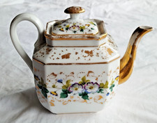 Théière en Porcelaine de Paris XIXe siècle à décor de fleurs violette et dorure