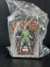 Statua BOWEN Doctor Doom -