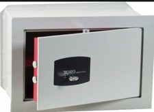 Cassaforte a muro con chiave