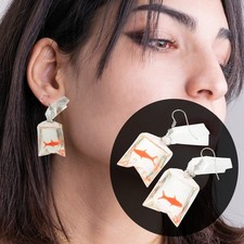  1 paio di orecchini a forma