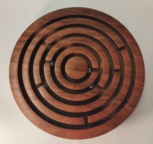 Gioco tavolo labirinto - da,