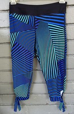 Venus Stretch Capris Size